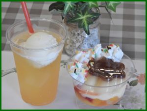 プリンアラモード＆クリームソーダ
